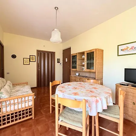 P103 - Porto Recanati, Trilocale In Zona Riservata Con Posto Auto *